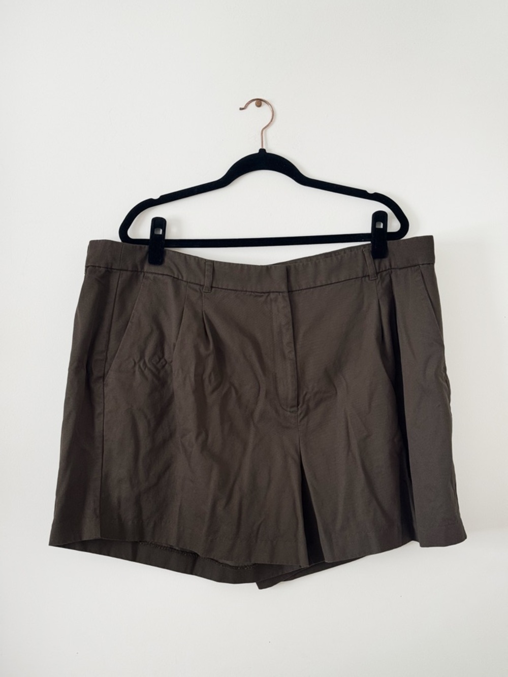 Old Navy High Rise Pleated Relaxed Shorts Adjustable Waist - Size 2X